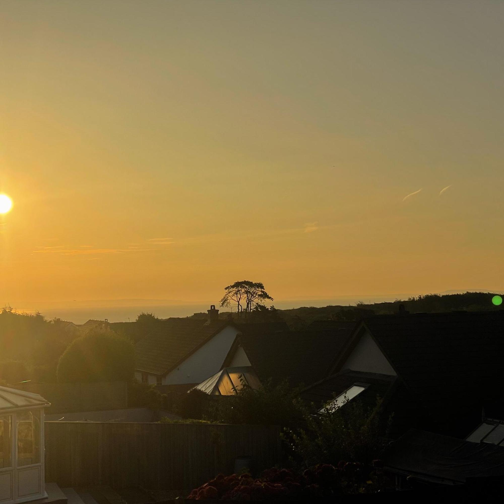 Ser Ar Y Bryn- Lovely Family Home With Garden, Walk To The Village And Beach Saundersfoot Exterior foto